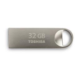 32 GB . USB kľúč . TOSHIBA - TransMemory kovový