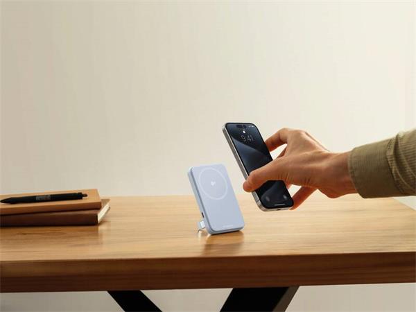 EcoFlow RAPID Magnetická Power Banka (5000mAh) - svetlomodrá