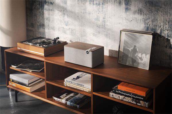 KLIPSCH The Three Plus, Prémiový Bluetooth reproduktor, 120 W, hnedý