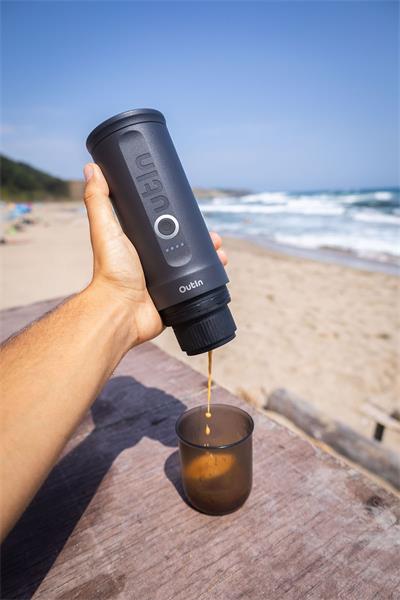 Outin Nano Prenosný espresso kávovar, farba vesmírne sivý