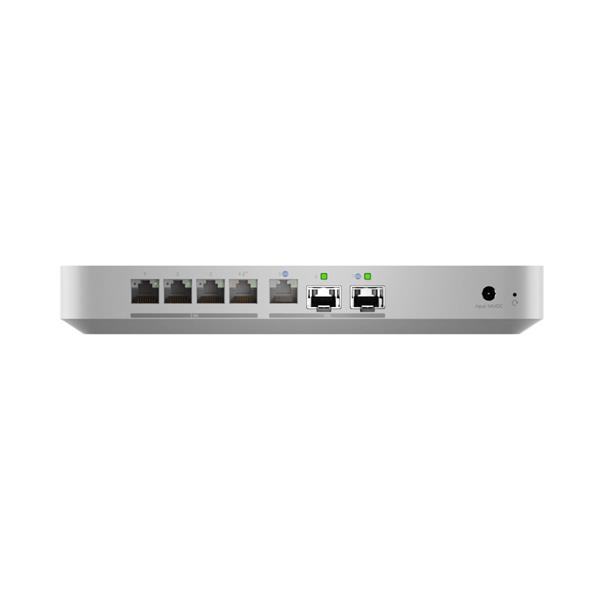 Ubiquiti Desktop 10G Cloud Gateway with integrated 4-port 2.5 GbE switch, selectable NVR storage, and full UniFi applica
